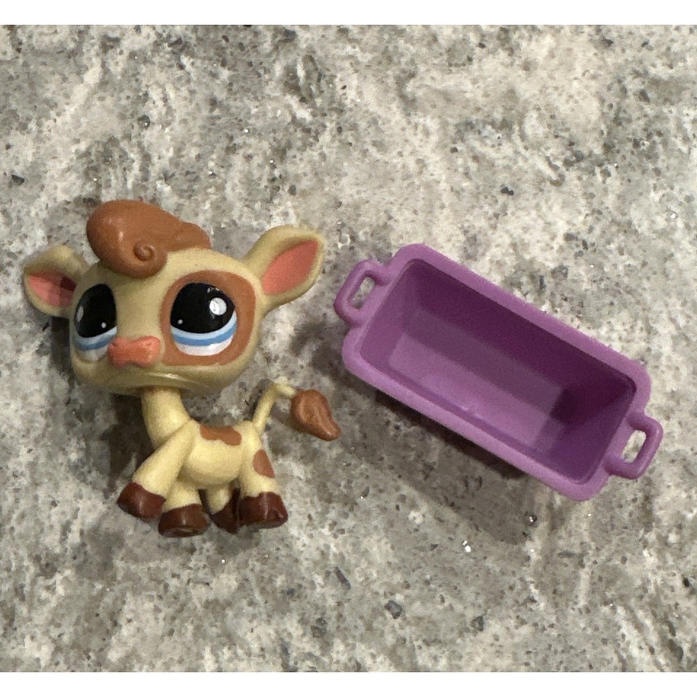Authentic Littlest Pet Shop #970 Brown Beige Cow W/ Purple Bowl Toy Vintage Y2K